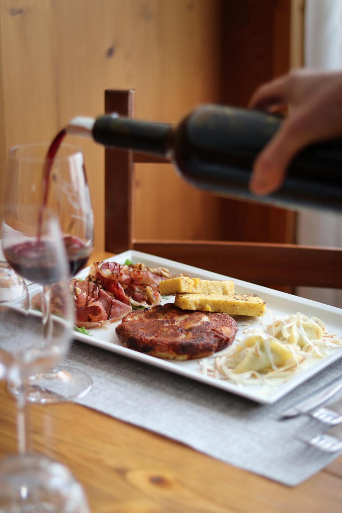 Al Benvenuto Hotel & Restaurant 톨메쪼 외부 사진